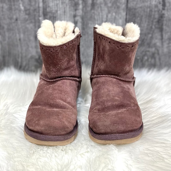 ⭐️UGG Dixi Flora Perforated Bow Ankle Boots [S7600] - Picture 2 of 15